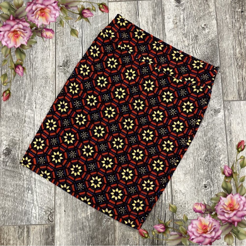 ‎LuLaRoe floral print pencil Cassie skirt